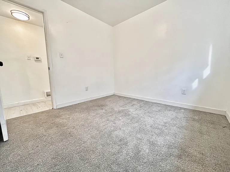 17381 Charest Ave — Photo 12
