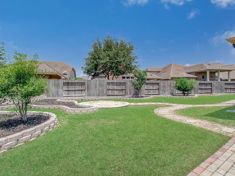 28666 Pleasant Forest Dr — Photo 49