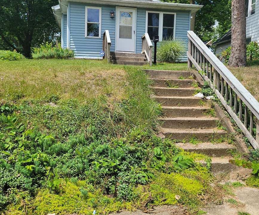 1st image of 1217 S 36th St