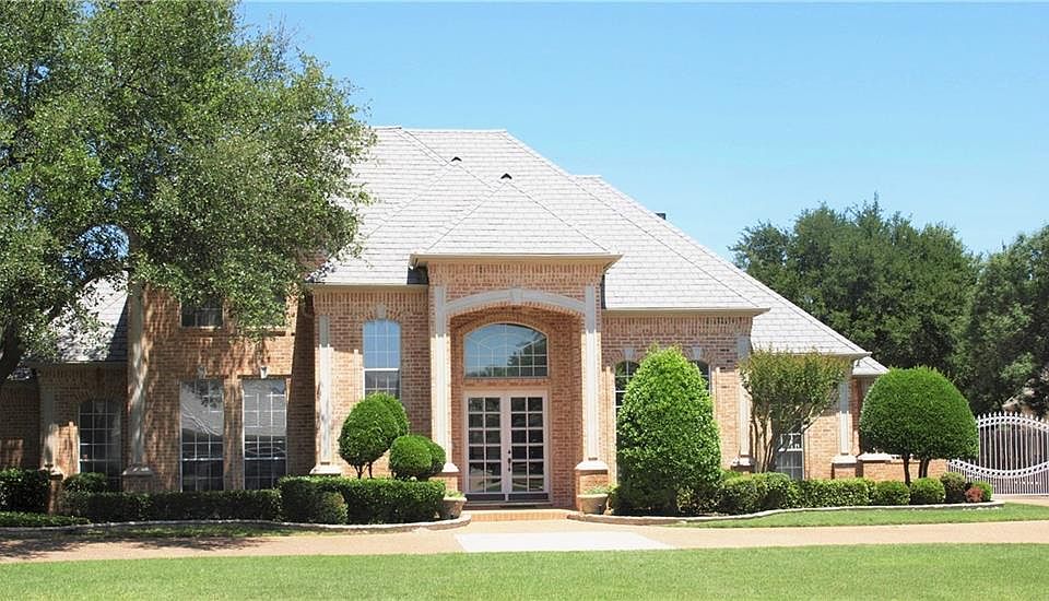 1st image of 1208 Chatsworth Dr