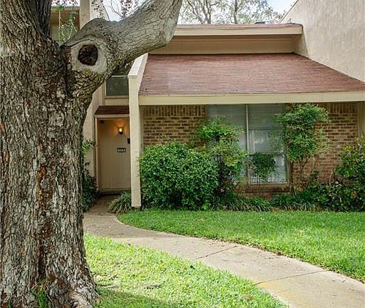 2nd image of 319 Arborview Dr