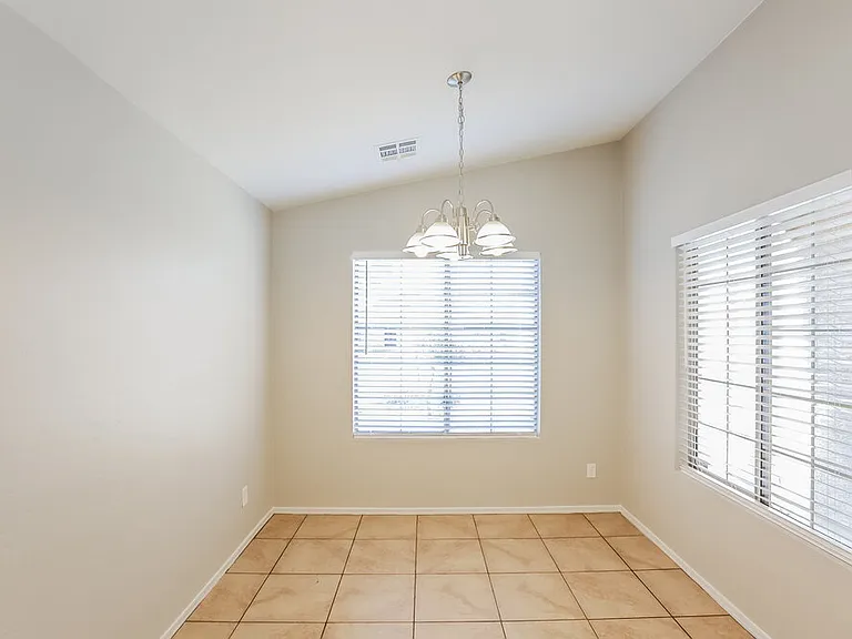10632 W Sonora St — Photo 8