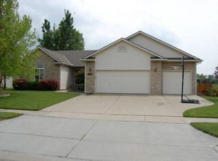 3213 N Forest Lakes St, Wichita, KS 67205