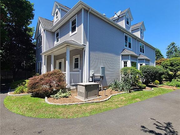 2nd image of 76 Smith Avenue