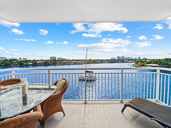 2nd image of 511 Bayshore Drive #508