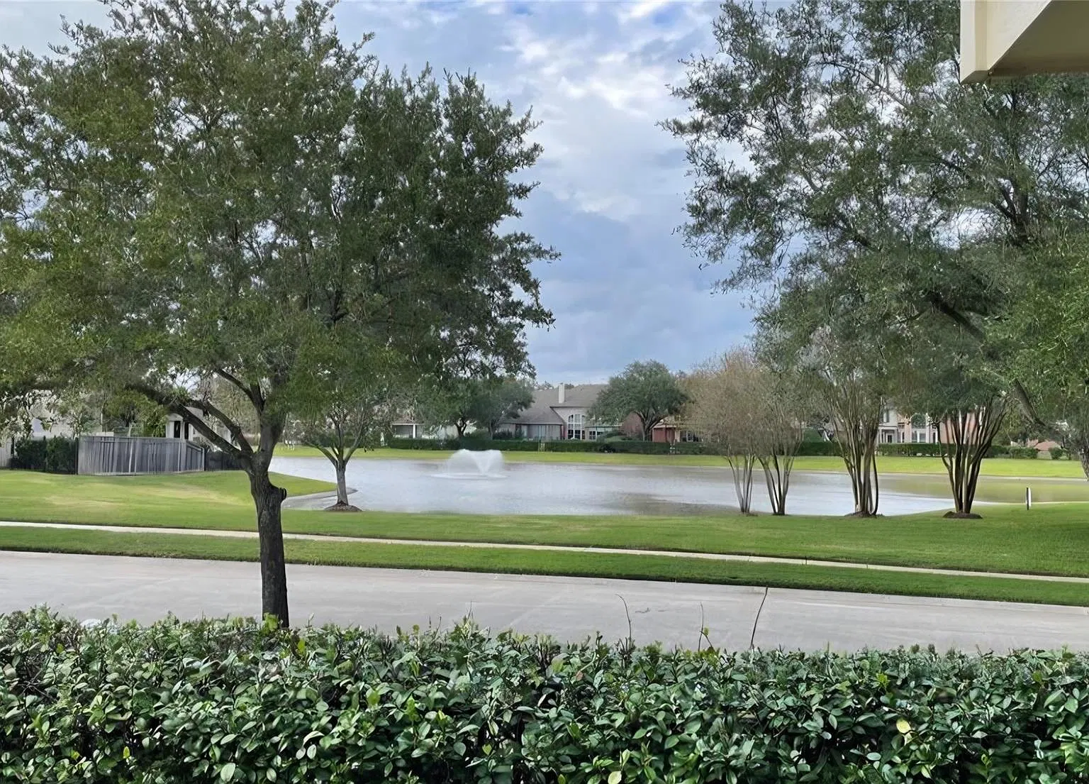 5 bed, 4.0 bath, 3487 sqft, $3,900 — Photo 4