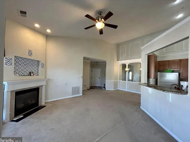 7210 Darby Downs #R — Photo 5