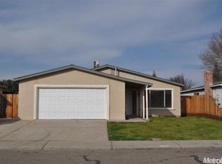 885 Sapphire Ct, Manteca, CA 95336