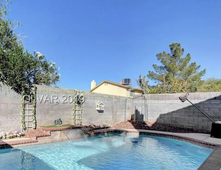 1279 Clagett Ln — Photo 6