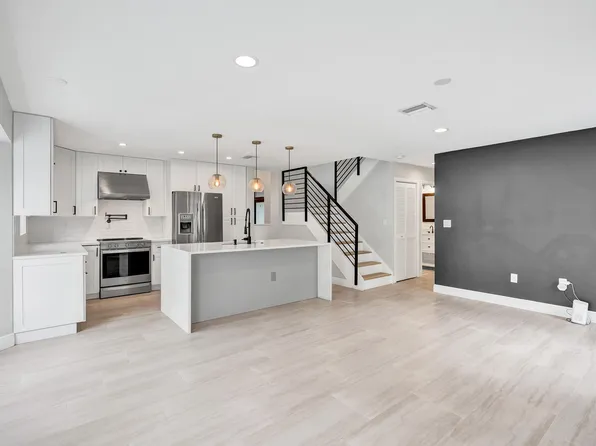 1930 NW 180th Way, Pembroke Pines, FL 33029