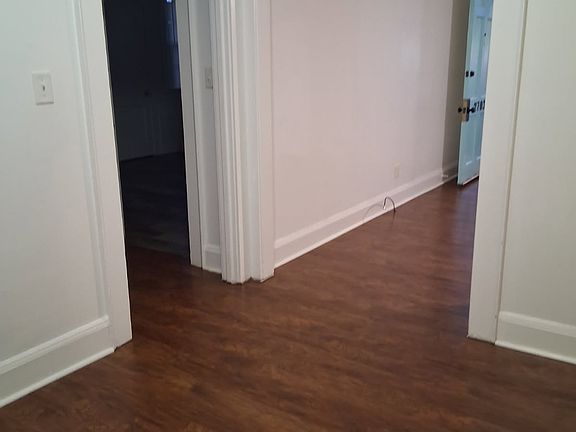 5th image of 2703 E North Ave