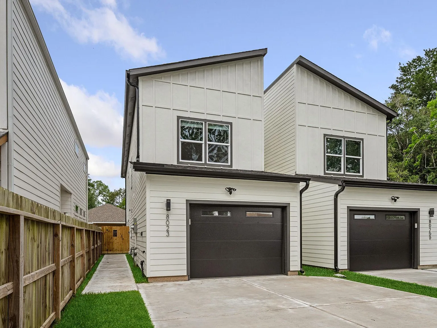 3 bed, 2.5 bath, 1665 sqft, $2,250 — Photo 2