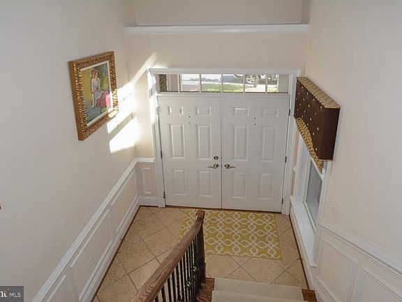 3rd image of 6788 Stockwell Manor Dr