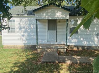 201 E 4th St, Chelsea, OK 74016