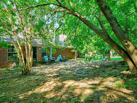 3rd image of 7920 Annes Cir