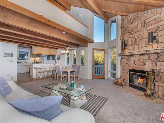 2nd image of 864 Menlo Dr