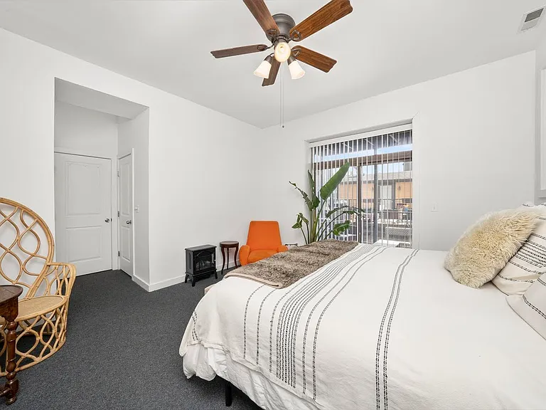 2459 W Augusta Blvd #2 — Photo 11