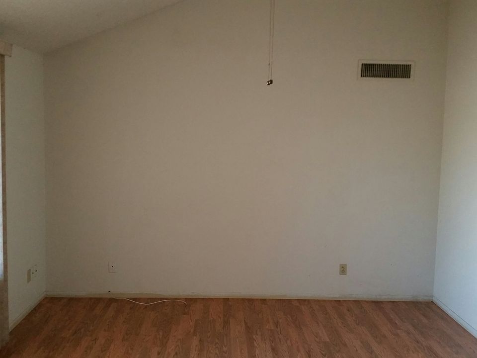 1st image of 3933 W Dahlia Dr