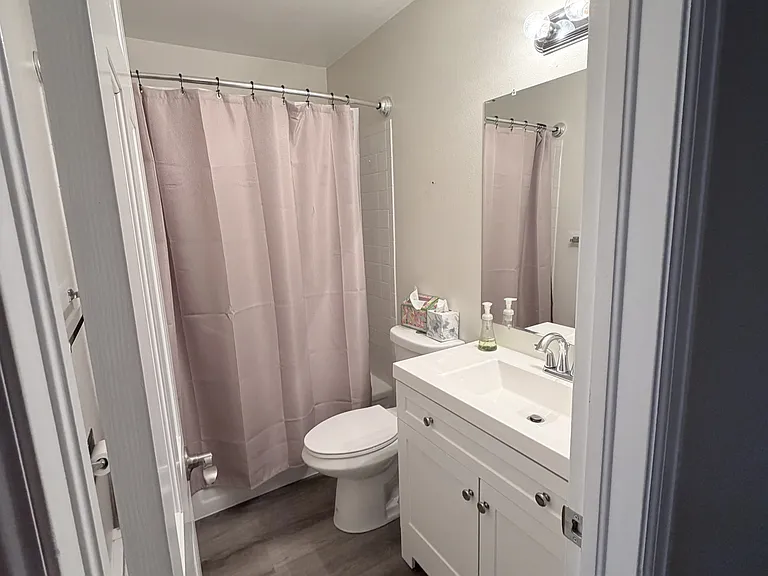 1404 Adriel Dr #1 — Photo 7