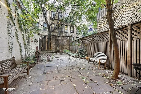 Rented by Citi Habitats | media 10