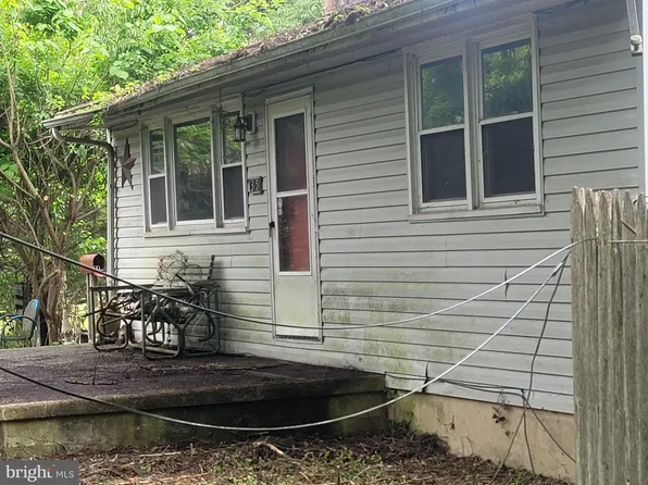 35 Burns Crossing Rd, Severn, MD 21144