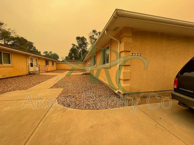 1st image of 2722 Poplar St APT B