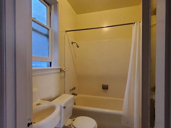 4th image of 2295 Francisco St APT 306
