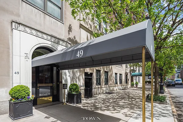 Sold by Town Residential | media 19