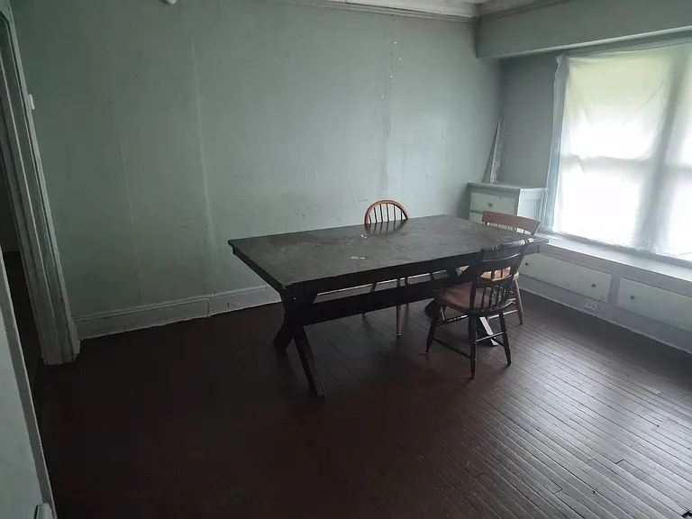 1540 Maple Rd — Photo 8