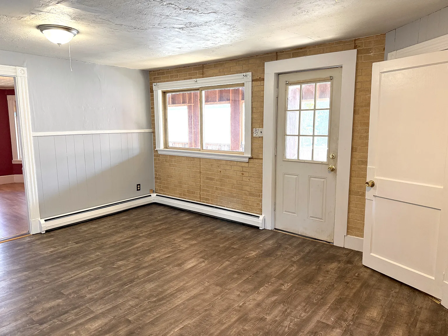 1 bed, 320 sqft, $925 — Photo 3