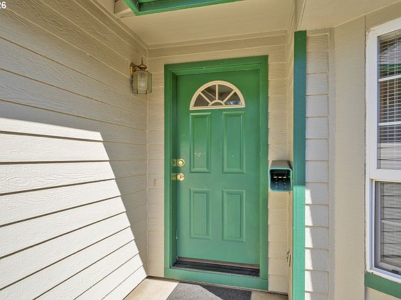 5th image of 2362 Loch Dr