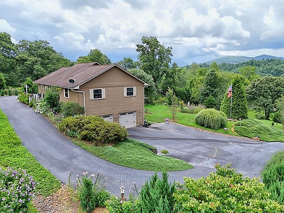 3rd image of 50 Chatuge Shores Overlook