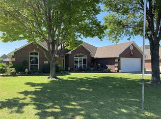 1712 Constitution Ave, Enid, OK 73703
