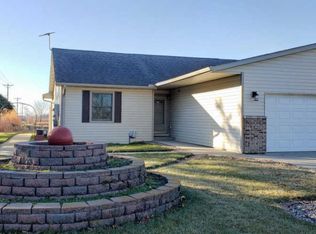 502 27th St SW, Austin, MN 55912