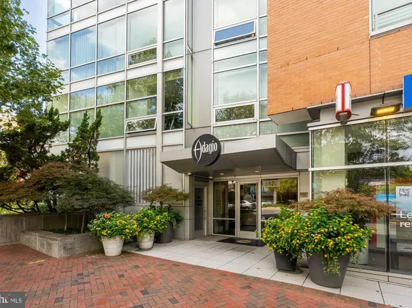6820 Wisconsin Ave #5013, Bethesda, MD 20816