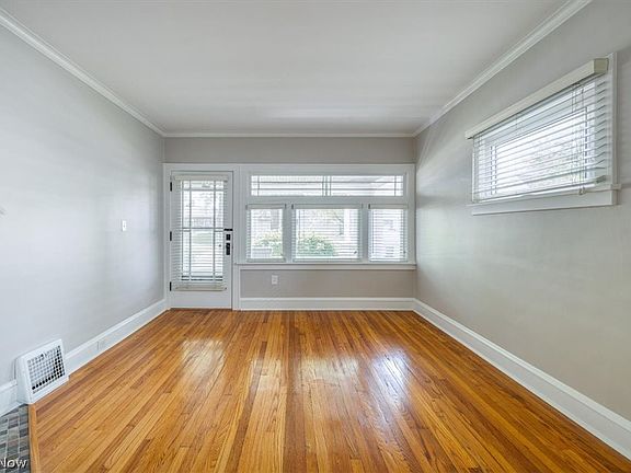 4th image of 3806 Liggett Dr