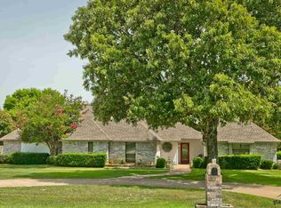 15665 Regian Dr, Lindale, TX 75771