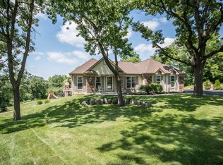 211 Kummrow Ct, Wales, WI 53183