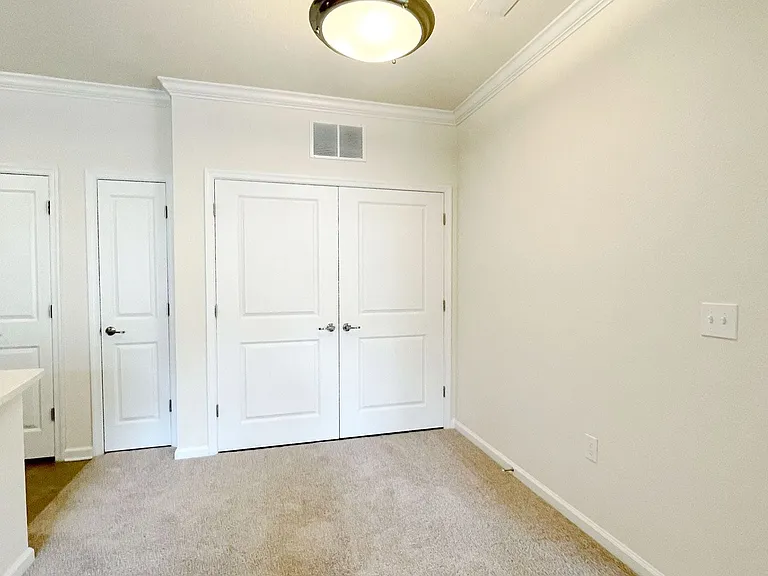 Belmont at Tryon Apartments — Photo 78
