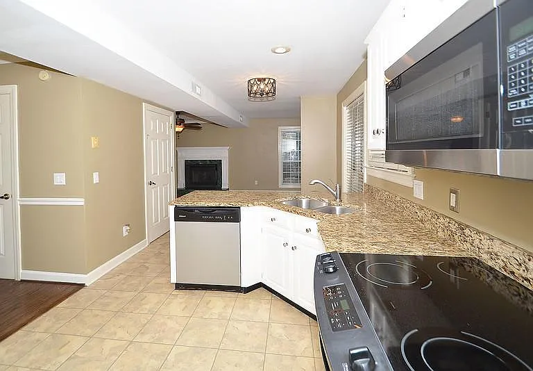 8102 Mee Mee Rd — Photo 11