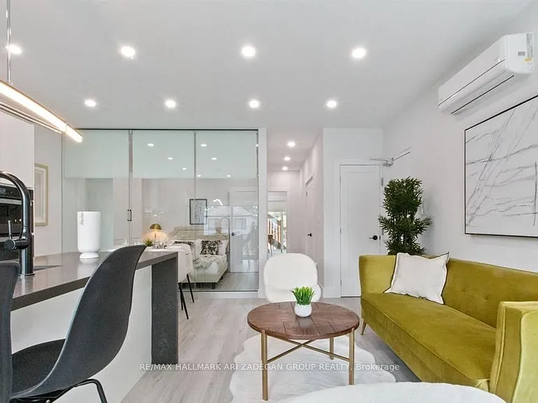 16 Minto St #2 — Photo 6