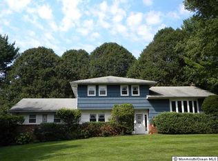 87 Leedsville Dr, Lincroft, NJ 07738