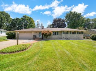 1137 Halstead Blvd, Jackson, MI 49203