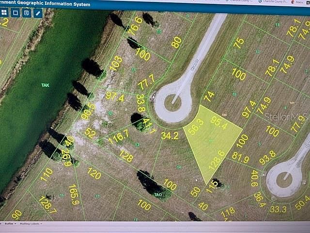 1st image of 4 Wren Dr
