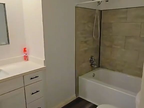 4th image of 803 Laconia Blvd #3