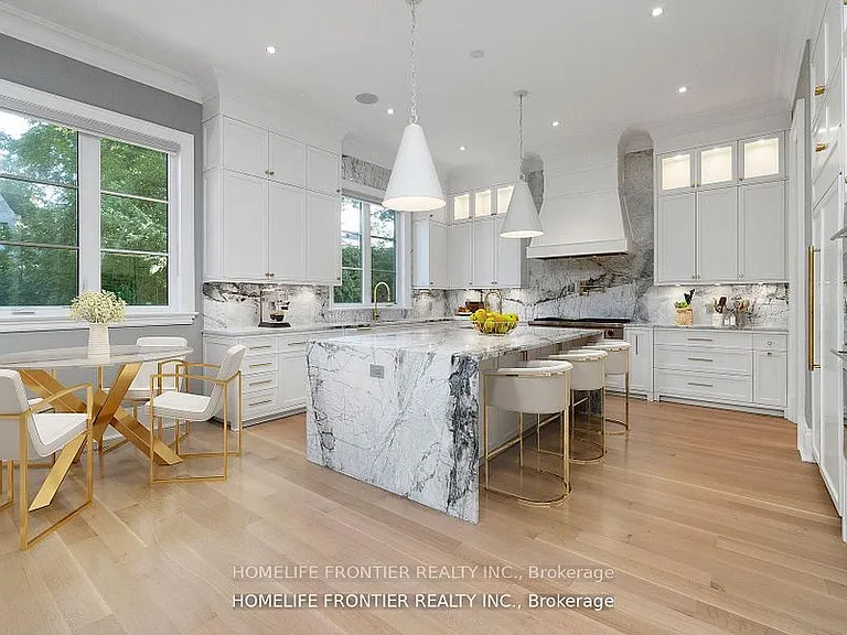 8 Vesta Dr — Photo 8