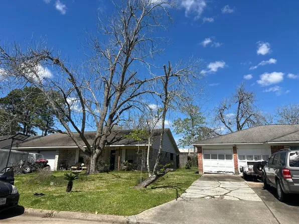 1008 Shadow Cir, League City, TX 77573