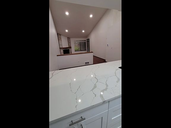 3rd image of 15919 NE 42nd St