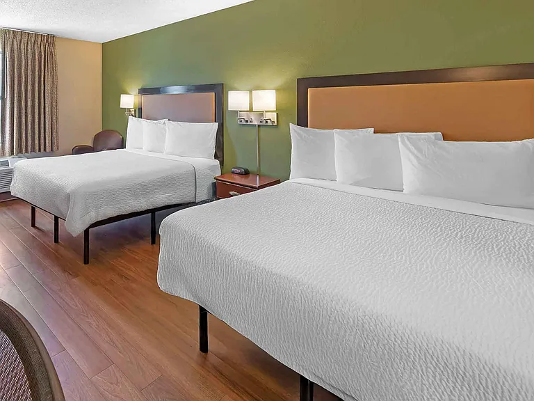 Studio Suite - 2 Queen Beds