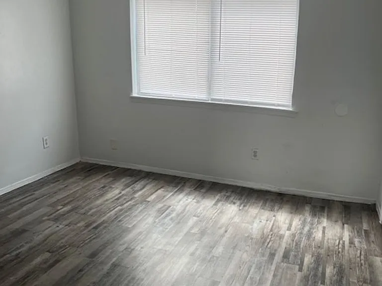 4716 Sycamore St — Photo 7